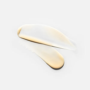 NuFACE FIX Serum texture swipe with hyaluronic acid, peptides, and IonPlex to hydrate, plump, and smooth fine lines quickly.