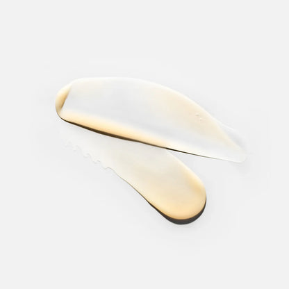 NuFACE FIX Serum texture swipe with hyaluronic acid, peptides, and IonPlex to hydrate, plump, and smooth fine lines quickly.